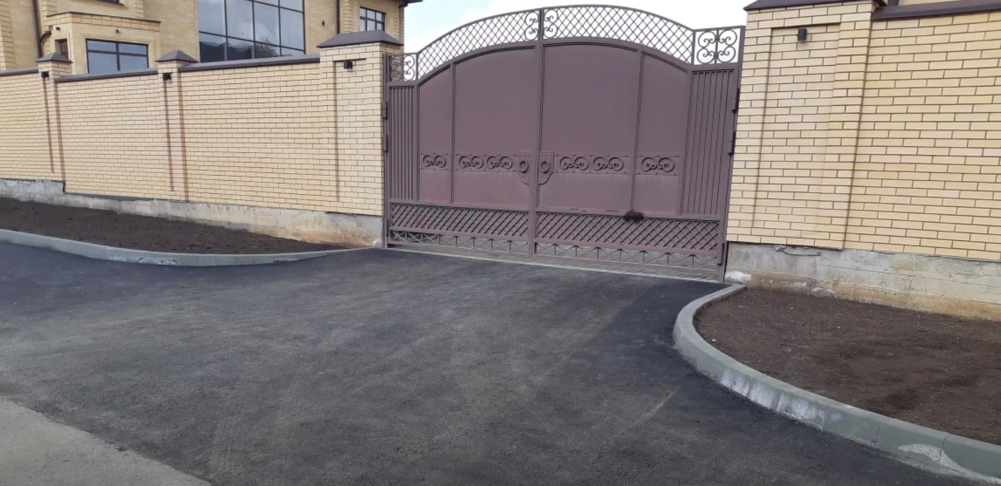https://sochi.blago-s.ru/storage/app/uploads/public/646/325/9f3/6463259f3434e253867272.png
